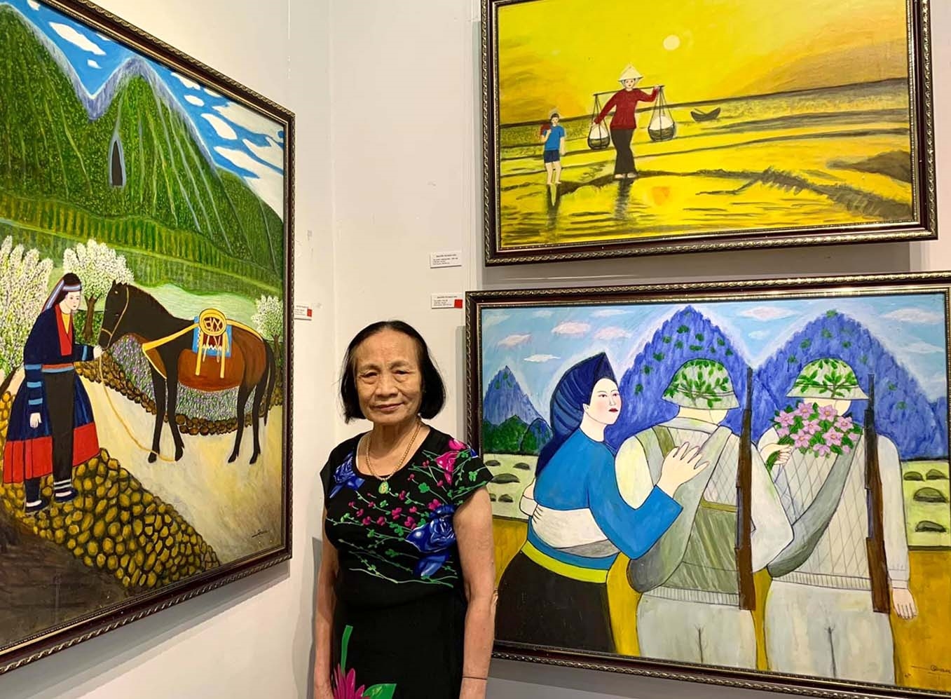 Thái Nguyên: Bà giáo 76 tuổi và cuộc “dạo chơi” với sắc màu hội họa